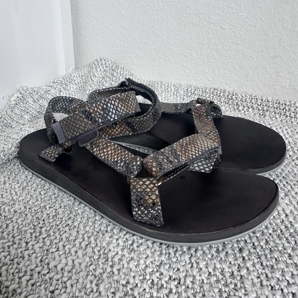 TEVA Sandals Womens 9 / 40Eiffel Tower Snake Gray Tan Sport Hiking Comfort Sport